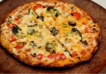 GARDEN VEG PIZZA